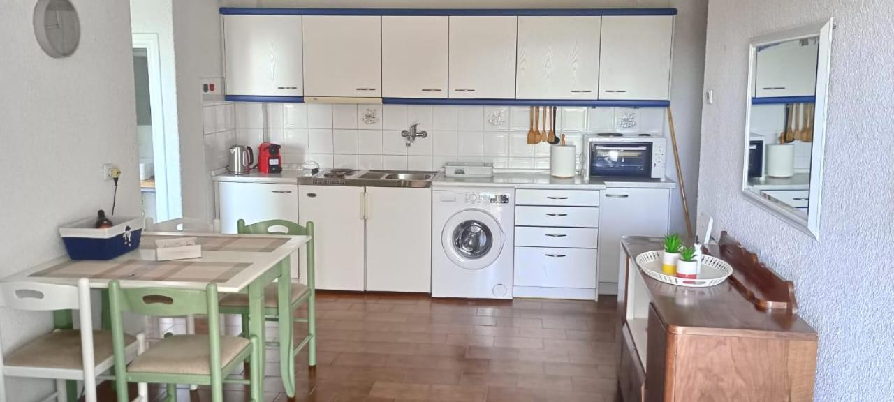Mari E Monti Apartment PalaiónTsiflíkion Екстериор снимка